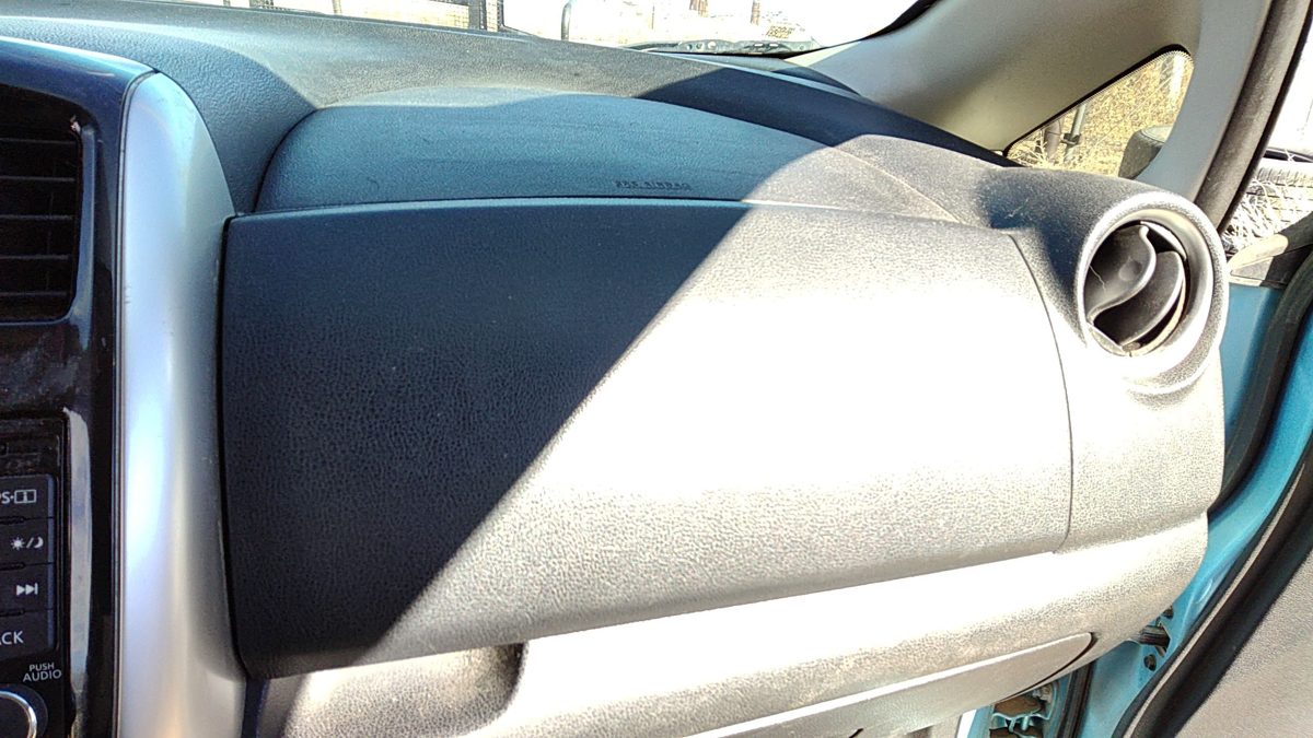 12-19 Versa Note Upper Glove Box Assembly Complete Door With Latch Charcoal G