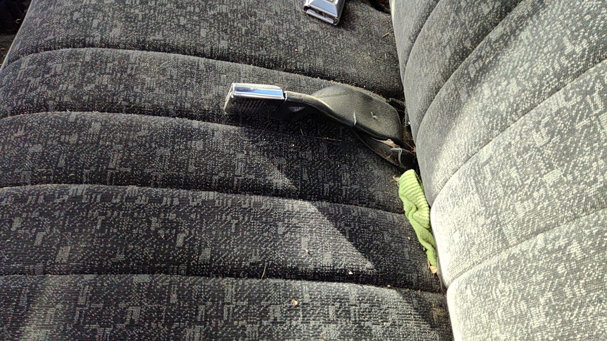 82-93 Chevy S10 Pickup Driver Left Front Seat Belt Buckle Receiver Oem Dark Gray