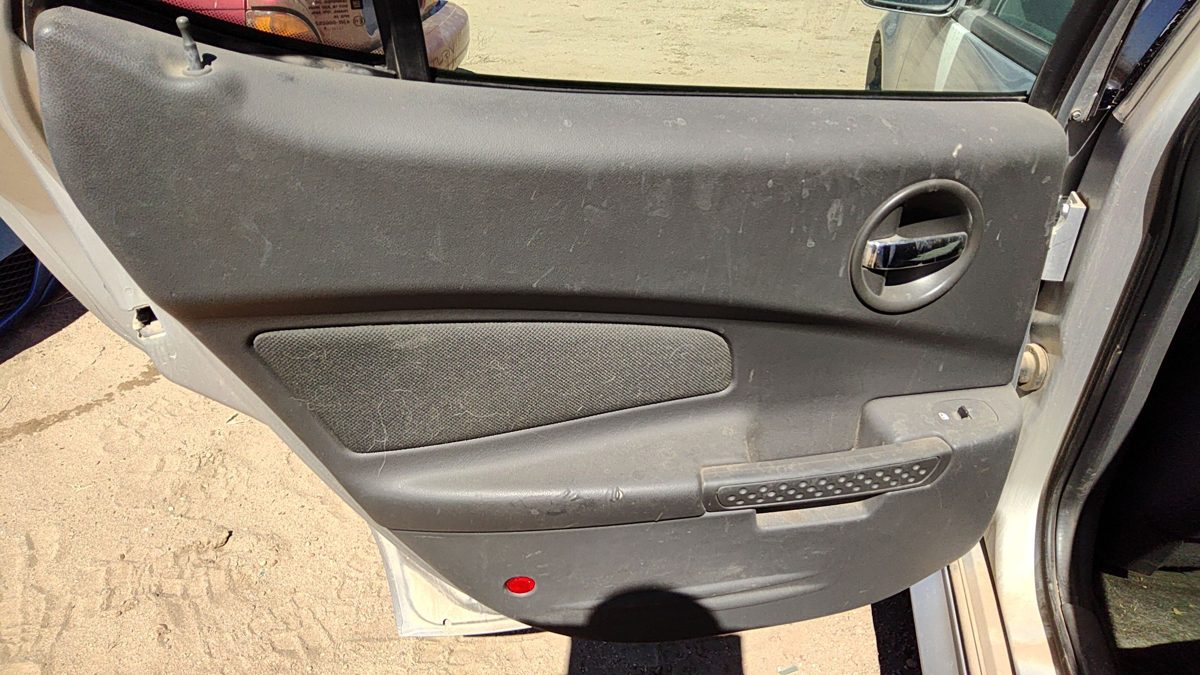 04-05 Grand Prix Driver Left Rear Door Trim Panel With Switches Back Pewter 69B