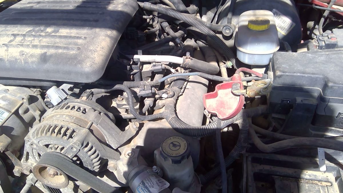 2002-2003 Dodge Durango Passenger Right Valve Cover 4.7L Oem 53020876 53020874Ae