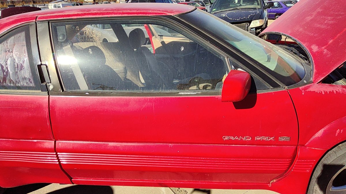 1993 Pontiac Grand Prix Front Door