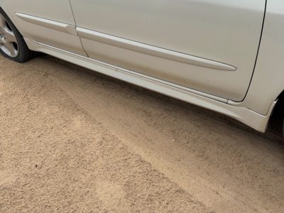 2000 Infiniti I30 Passenger Right Lower Rocker Panel Moulding Oem White