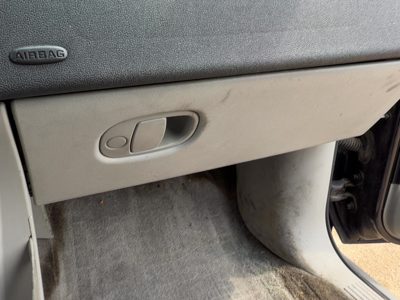 05-09 Equinox Glove Box Assembly Complete Door With Latch Oem Light Gray 14B