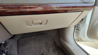 04-08 New Style Malibu Glove Box Assembly Door With Latch 3.5L 2.2L Neutral 52E