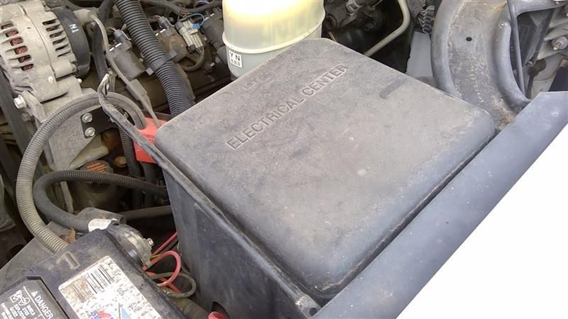 1999 Chevy Silverado 2500 Engine Fuse Box Oem Power Distribution 6.0L