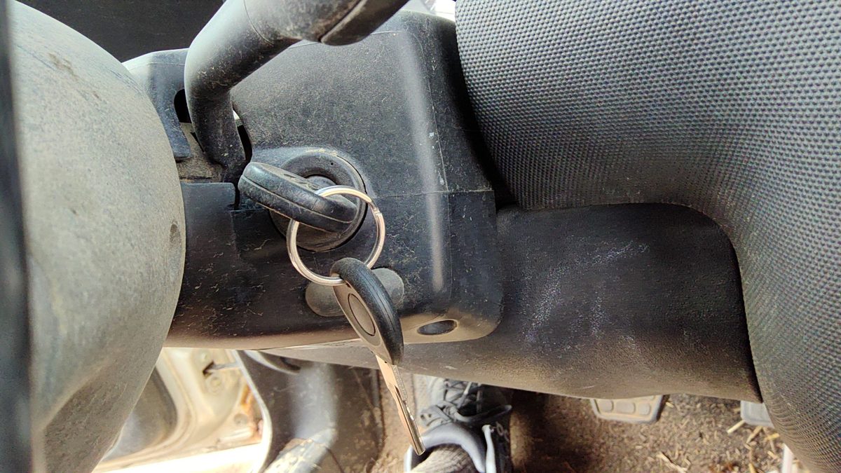 93-01 Cabrio Convertible Ignition Switch Assembly With Key Electrical At
