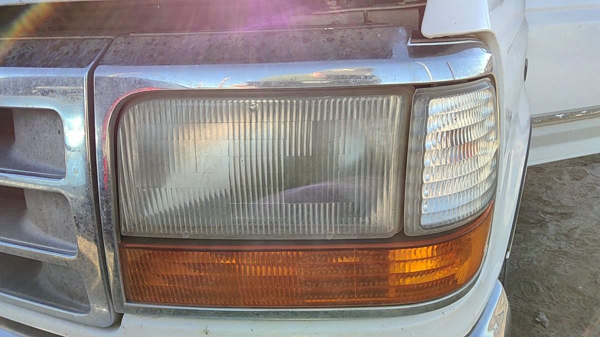 1995 Ford Pickup F150 Headlight Door