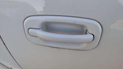 00-04 Suburban Passenger Right Rear Outside Door Handle Back 50U Summit White