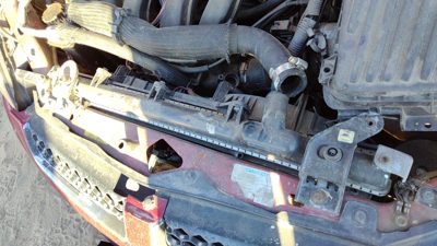 2004 Dodge Neon Radiator