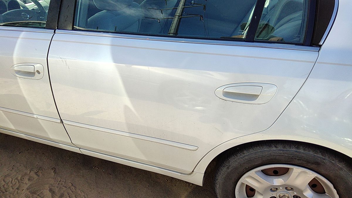 2003 Nissan Altima Rear Door