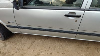 1991 Volvo 740 Front Door