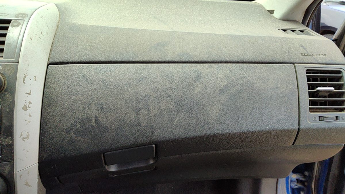 2009 10 Toyota Corolla Upper Glove Box Assembly Door With Latch Charcoal 17