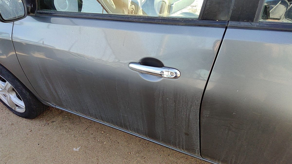 2017 Nissan Versa Front Door