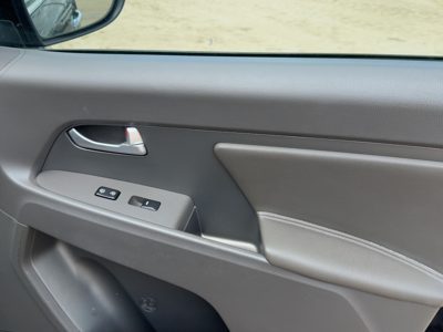 11-13 Kia Sportage Passenger Right Front Door Trim Panel With Switches Gray Gah