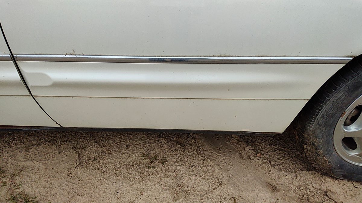 97-05 Buick Park Ave Driver Left Rear Moulding From Door Oem Back Trim White 78u