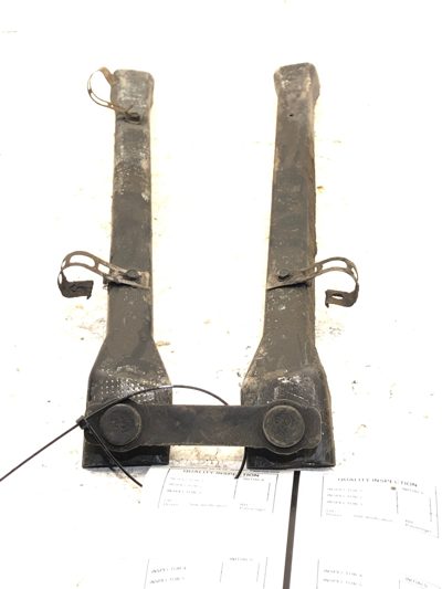 1986 Chevy Corvette C4 Pair Of Front Crossmember To Frame Braces Rod Struts Oem