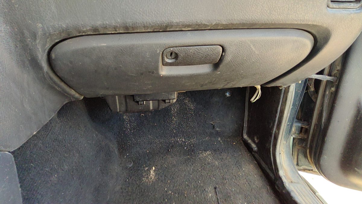 1996 97 Suzuki Sidekick Glove Box Assembly Complete Door With Latch Oem Gray Gri