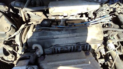 1997-2001 Toyota Camry Valve Cover Oem 2.2L 1120174071