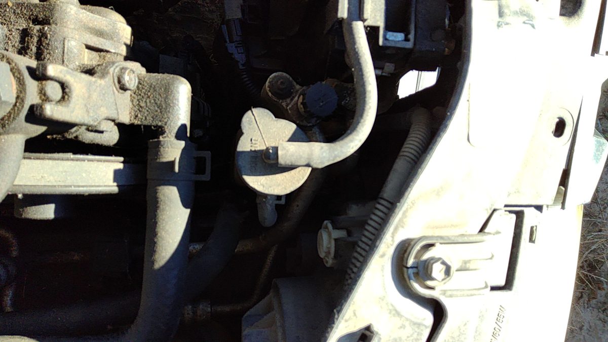 2004-2005 Kia Spectra Coolant Reservoir Radiator Overflow Tank Bottle Oem