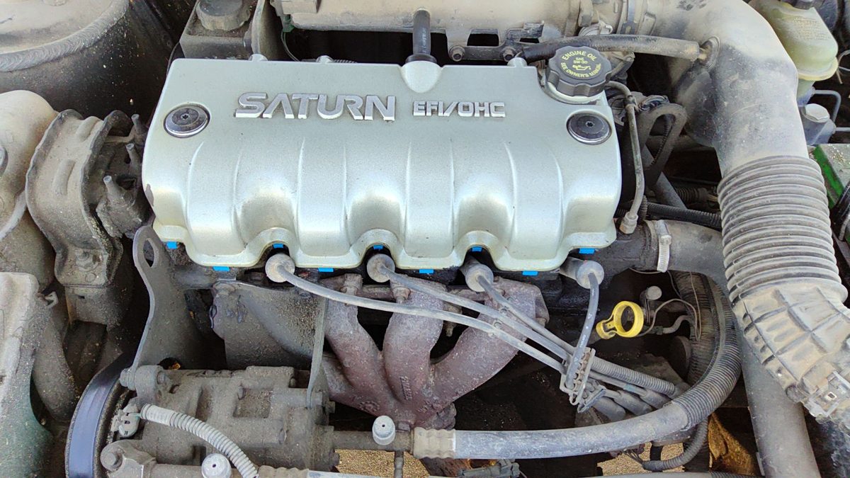 1997 Saturn S Series Cylinder Head