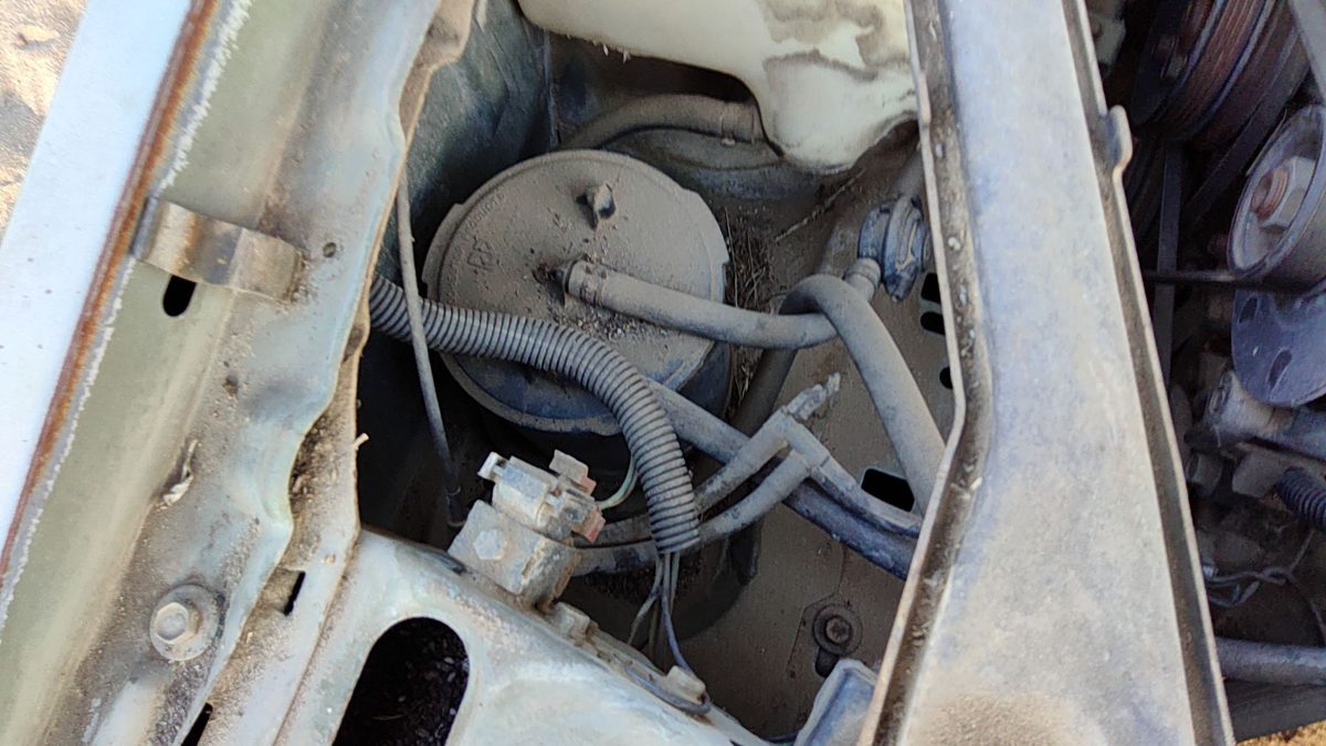 1985-1986 Pontiac 6000 Fuel Vapor Canister Oem Charcoal Housing 2.8L 17075849