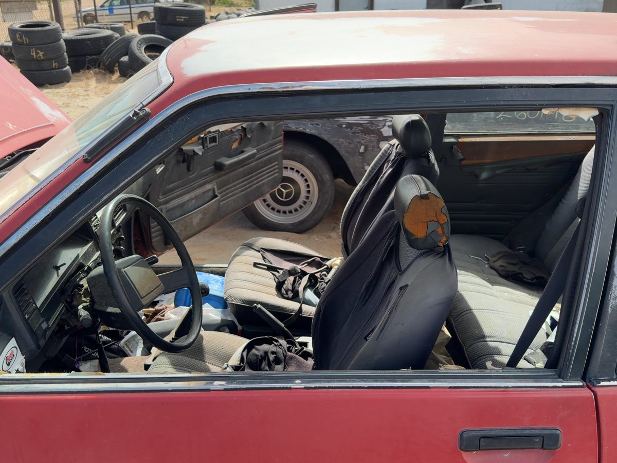 1987-1988 Toyota Fx Driver Left Front Side Window Door Glass Oem 681121A220
