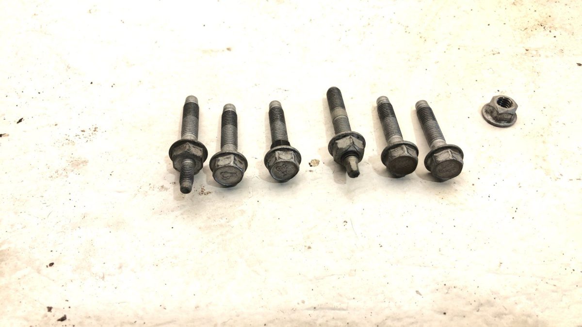 2010-2017 Gmc Terrain Intake Manifold Oem Bolts Hardware 2.4L With Throttle Body