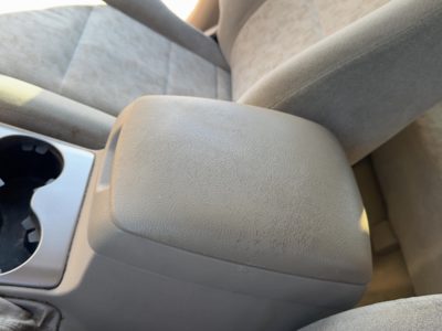 2004-2006 Kia Sorento Center Console Lid Only Oem Arm Rest Fold Down Beige Fc