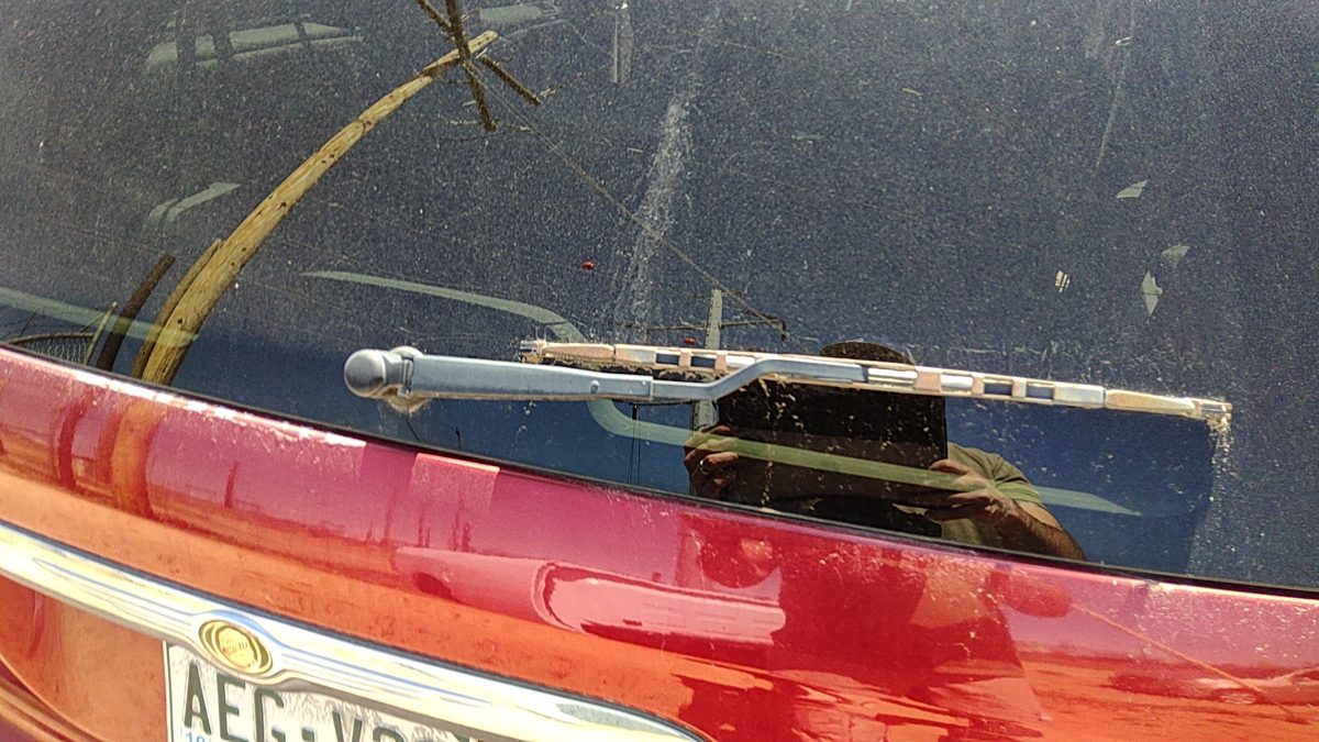 01-07 Town Country Back Glass Wiper Arm Oem Rear Window Blade Liftgate Hatch