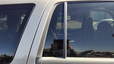 98-02 Expedition Passenger Right Rear Vent Window Back Door Glass With Frame Oem