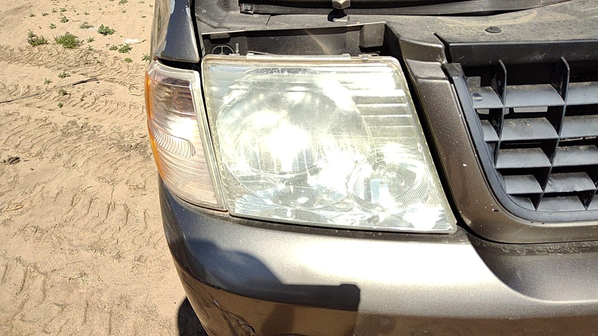 2005 Ford Explorer Headlamp Assembly