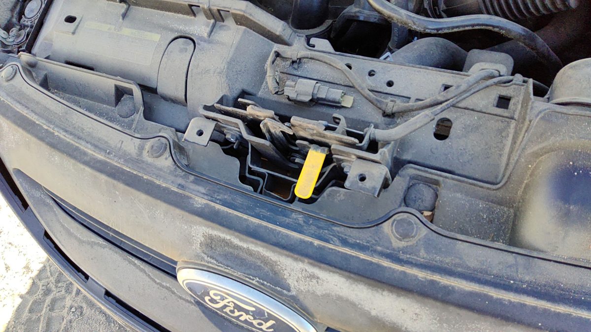 2011-2019 Ford Fiesta Hood Latch Assembly With Bracket Oem Ce8z16138c
