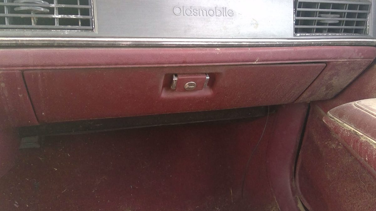 1990 Olds Eighty Eight Glove Box Assembly Complete Door With Latch Oem Red