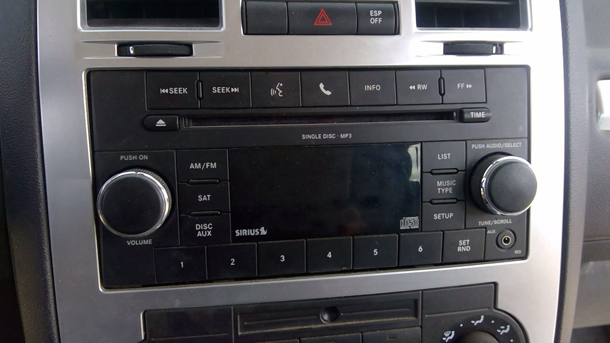 2010 Chrysler 300 Audio & Visual Equip.(radio)