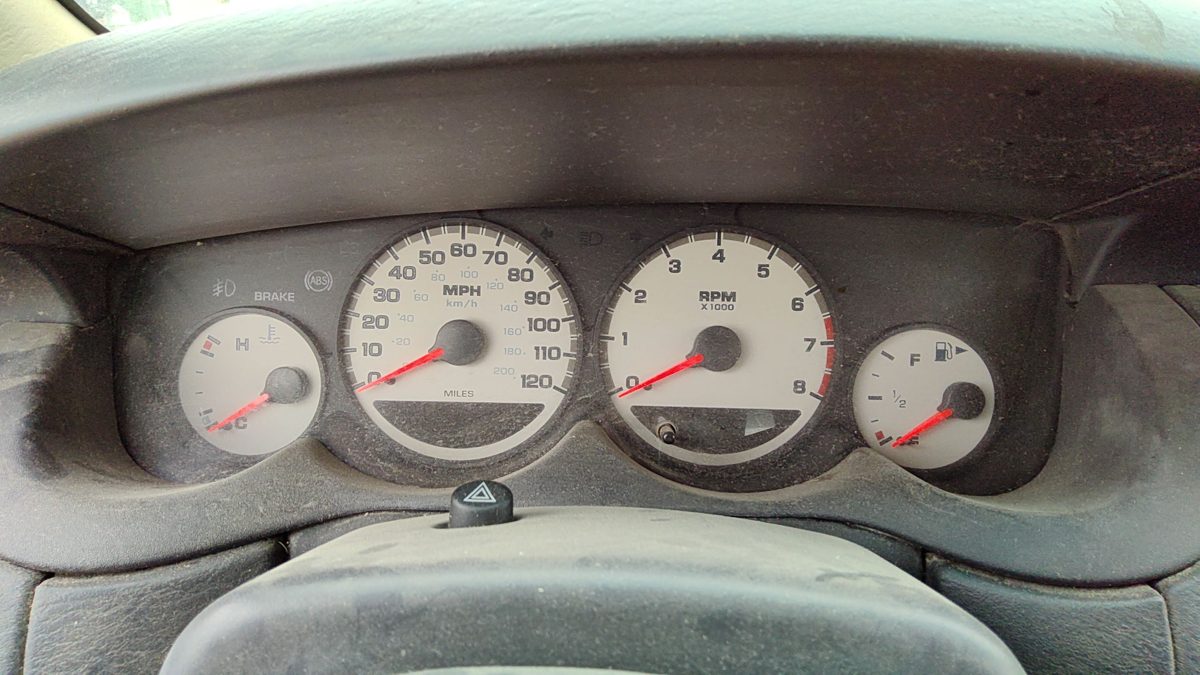 2003-2005 Dodge Neon Speedometer Cluster Instrument Gauges Panel Oem Dash