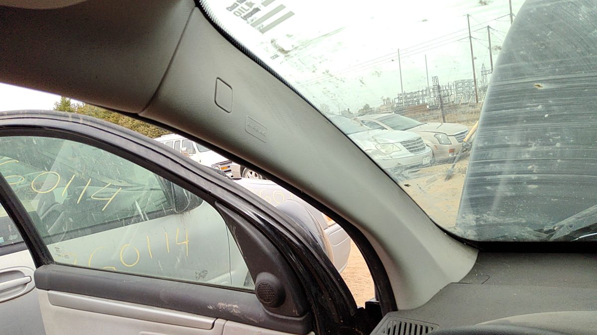 07-09 Grand Vitara Xl-7 Driver Left A Pillar Trim Windshield Post Panel Oem Gray