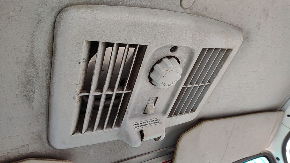 1996 Isuzu Npr Roof Vent Cieling Oem Gray