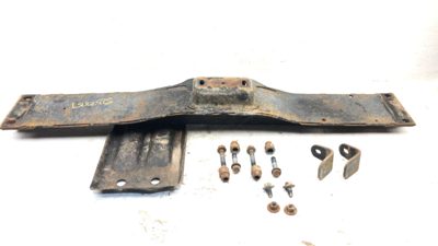 2002 Sierra 2500 Hd Transmission Crossmember Bracket Oem With Bolts 4X4