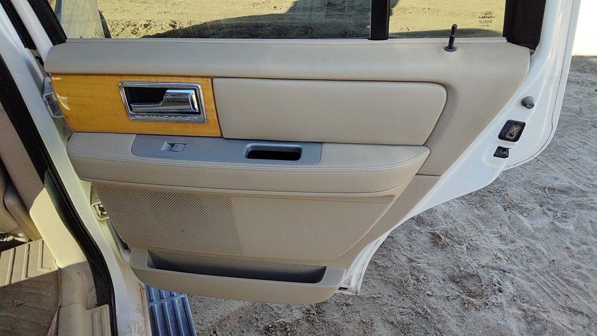 07-10 Navigator Passenger Right Rear Door Trim Panel With Switches Back Tan