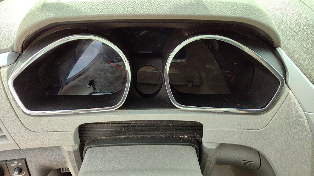 2010 Chevy Traverse Dash Panel