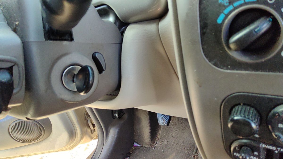 01-05 Chrysler Pt Cruiser Ignition Switch Assembly With Key Complete Electrical