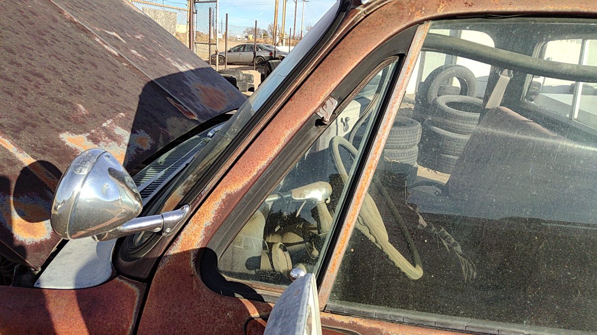 73-91 Gmc Sierra C3500 Driver Left Front Vent Window Small Door Glass With Frame