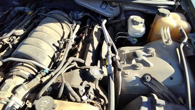 2005 Cadillac Sts Driver Left Valve Cover Oem 4.6L 12587645