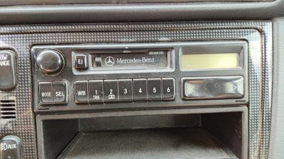 1998-1999 Mercedes Ml320 Stock Radio Oem Factory Stereo Cd Player 1638200086