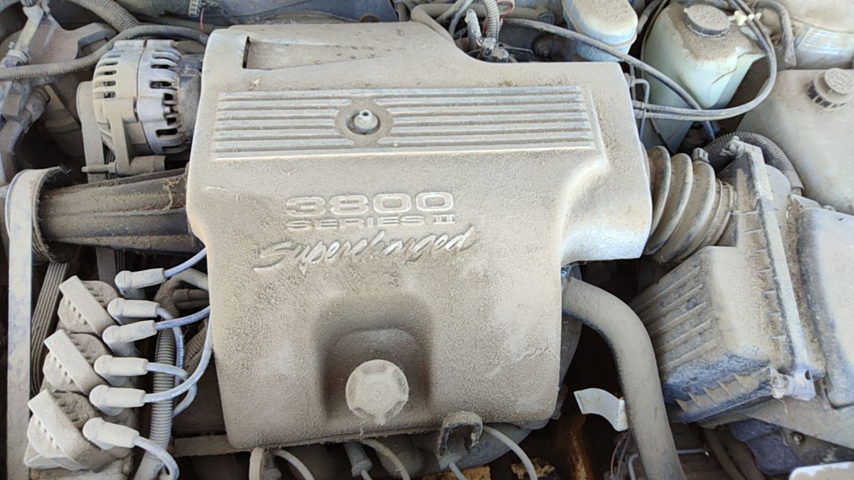 1997 Park Ave Ultra Engine Cover Top Plastic Shield Oem 3.8L Supercharged