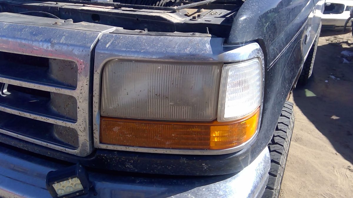 92-96 Ford Bronco Complete Driver Left Front Headlight Turn Signals Chrome Trim