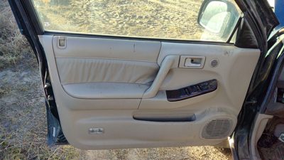 00 Honda Passport Driver Left Front Door Trim Panel With Master Switch Bge Beige