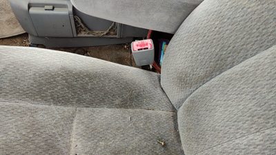 2000-2001 Toyota Sienna Driver Left Front Seat Belt Buckle Receiver Oem Gray 11