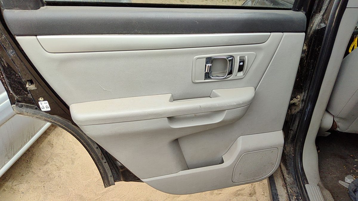 07-09 Grand Vitara Xl-7 Driver Left Rear Door Trim Panel With Switches Back Gray