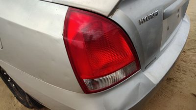 2003 Hyundai Elantra Tail Light Assembly